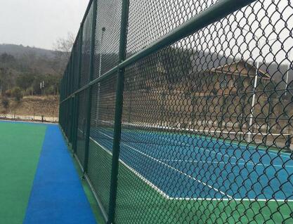 隔离护栏网低碳钢焊接的特点